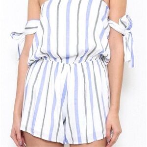 L’atiste Womens Romper Sz M strapless white blue striped arm ties Vacay Beach